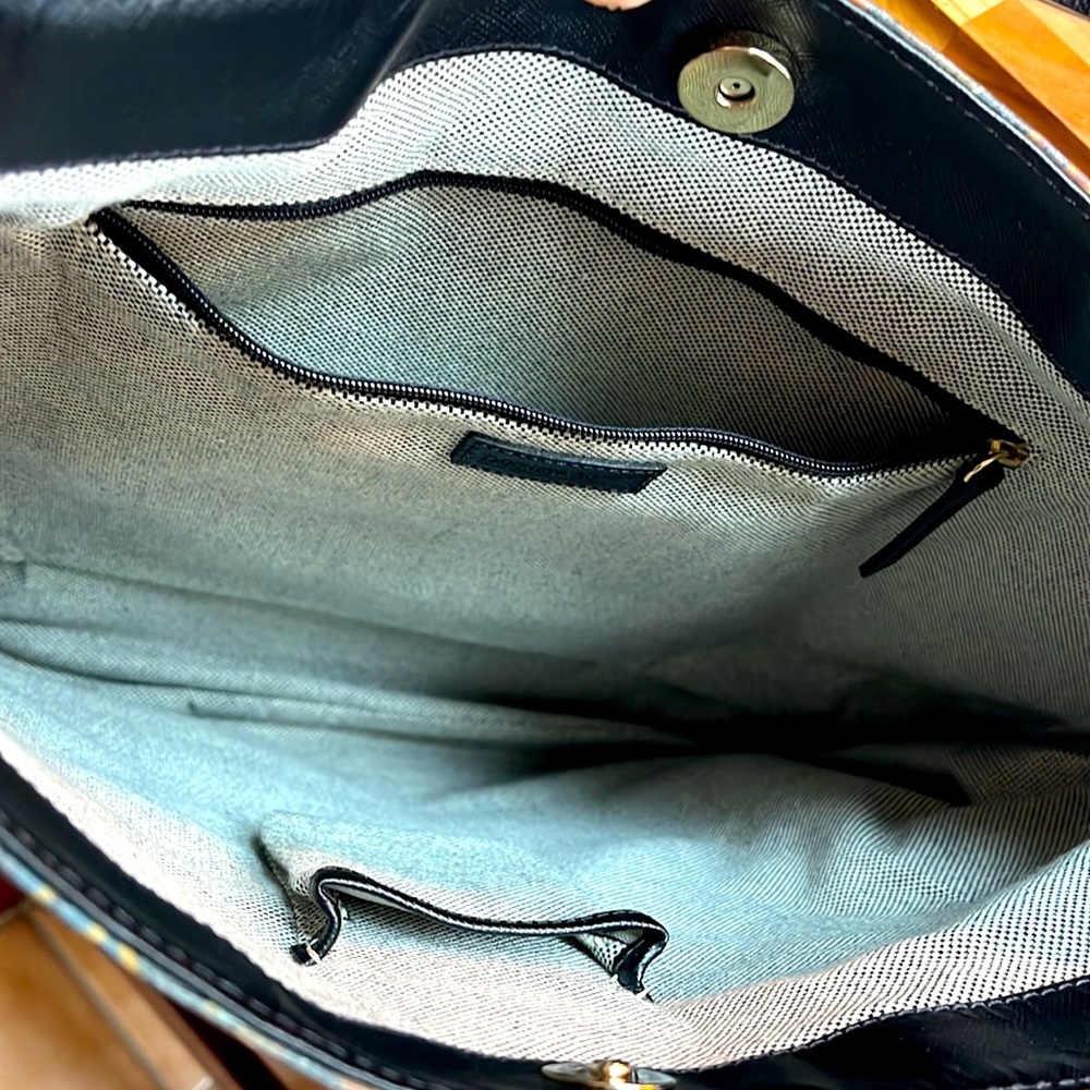 Dooney Bourke Spell Out Bucket Hobo Satchel - Picture 8 of 10